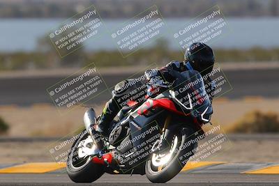 media/Dec-18-2022-SoCal Trackdays (Sun) [[8099a50955]]/Turn 14 (940am)/